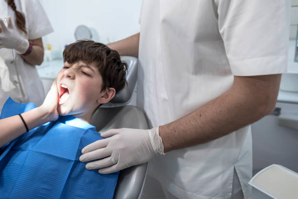 Best Dentist for Severe Toothache  in Martindale, TX